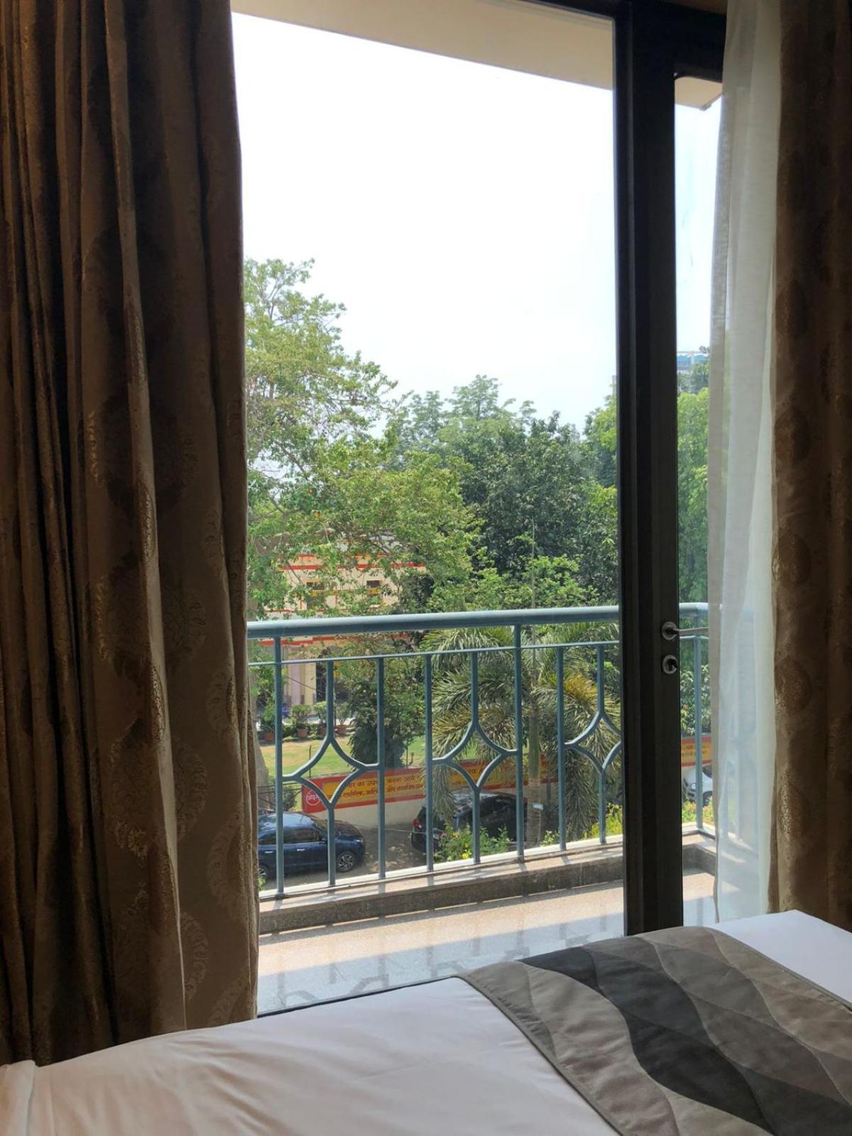 Uds Villa Scandinavian B&B - Next To Vfs New Delhi Eksteriør bilde